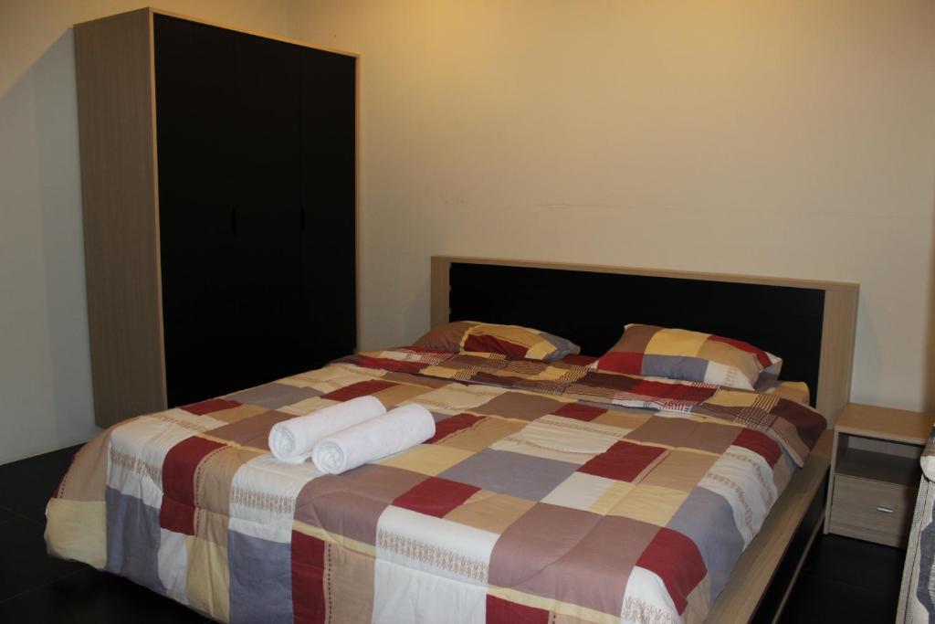 Samal Guesthouse Pattaya Quarto foto