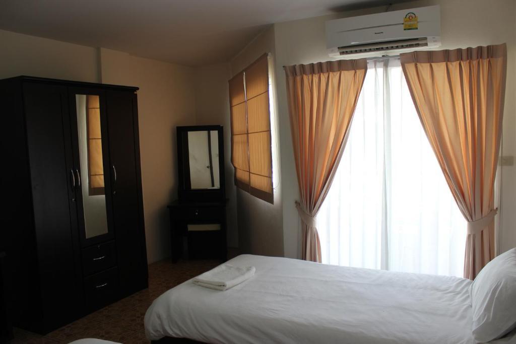 Samal Guesthouse Pattaya Quarto foto